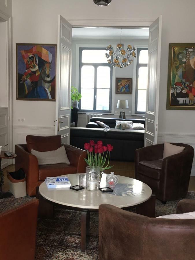 Les Chambres D'Hotes Du Palais ドゥエー エクステリア 写真